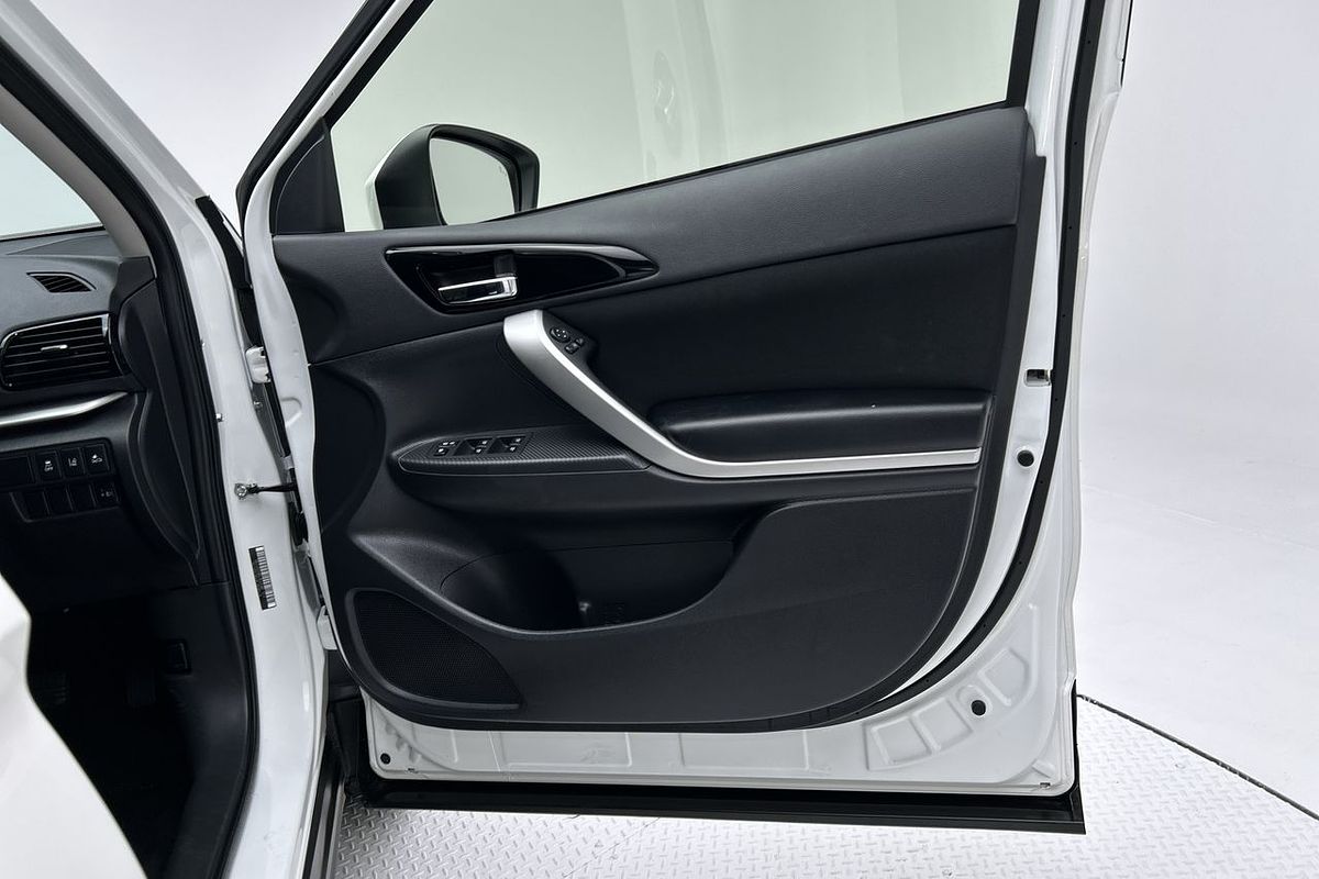 2024 Mitsubishi Eclipse Cross LS YB
