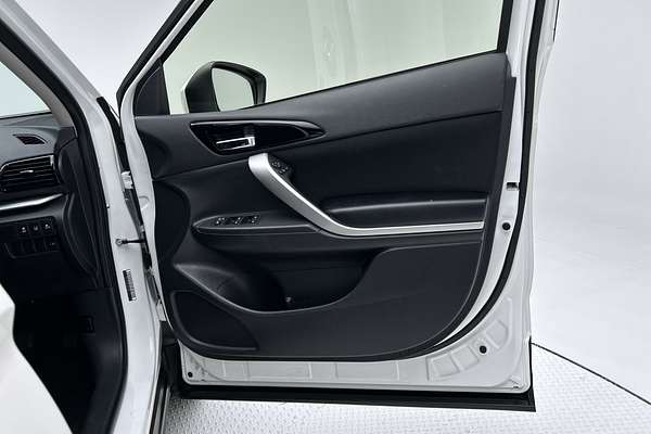 2024 Mitsubishi Eclipse Cross LS YB