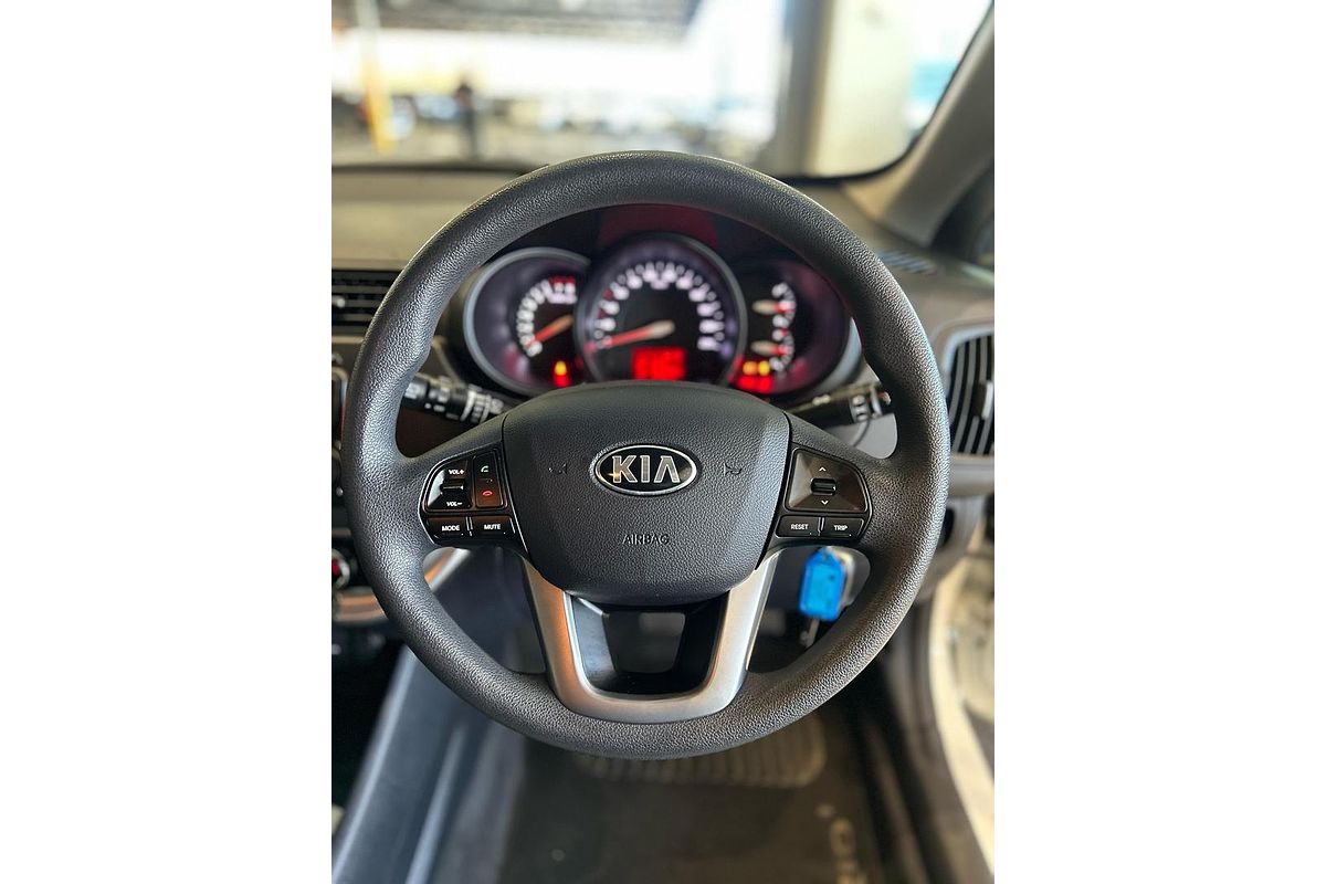2013 Kia Rio S UB