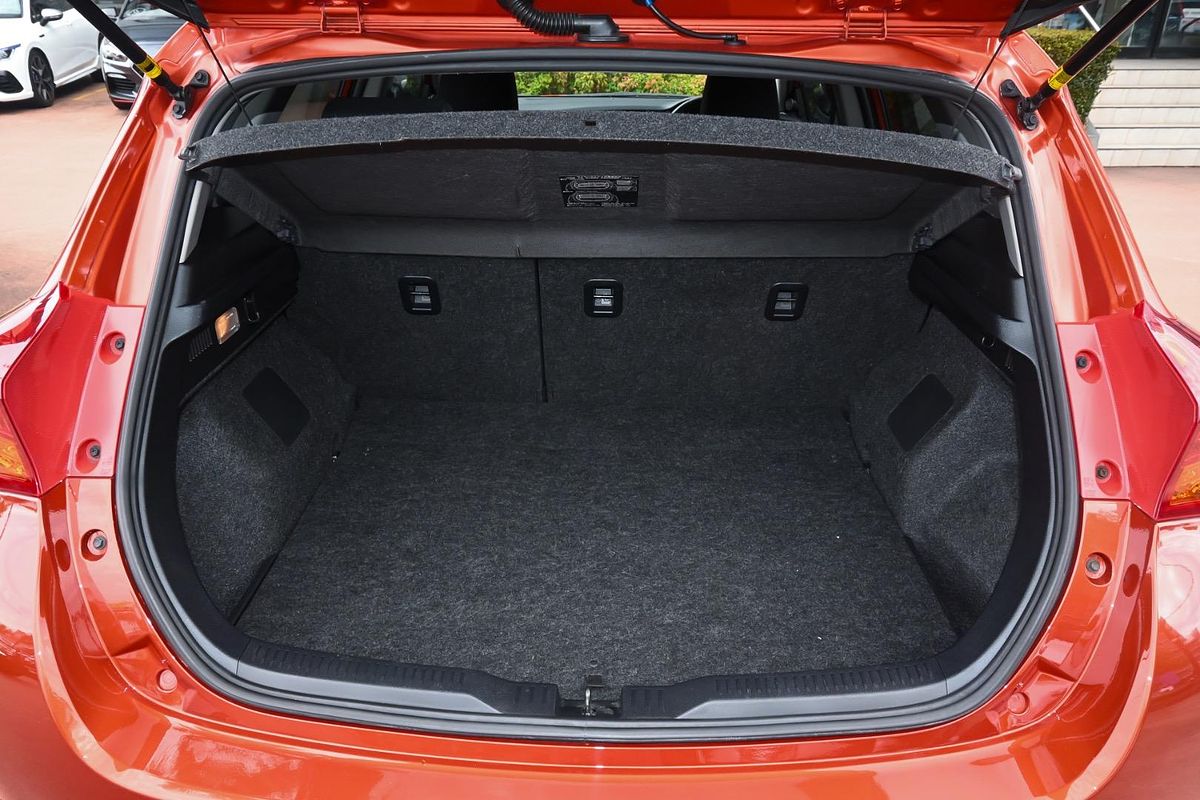 2013 Toyota Corolla Ascent Sport ZRE182R