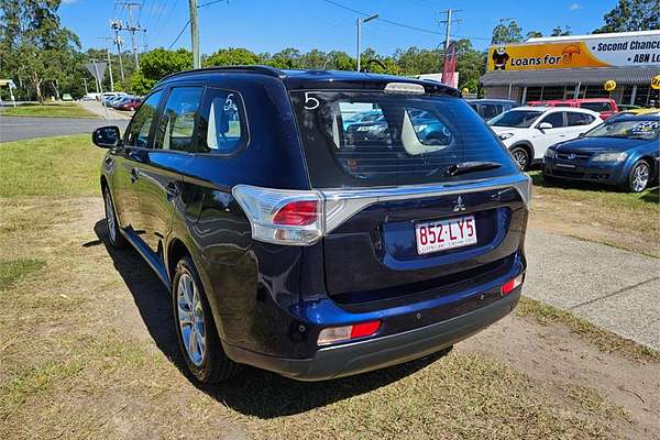 2013 Mitsubishi Outlander ES ZJ