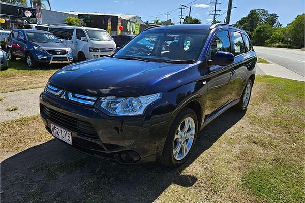 2013 Mitsubishi Outlander ES ZJ