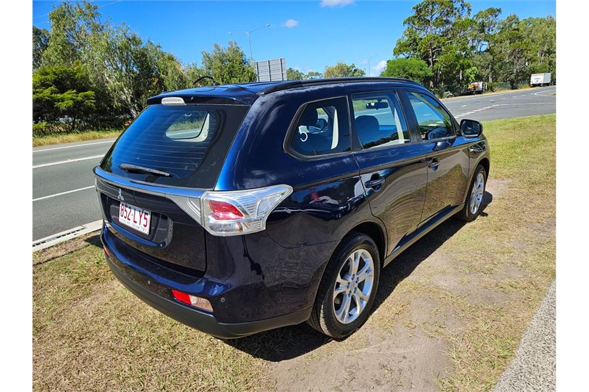2013 Mitsubishi Outlander ES ZJ