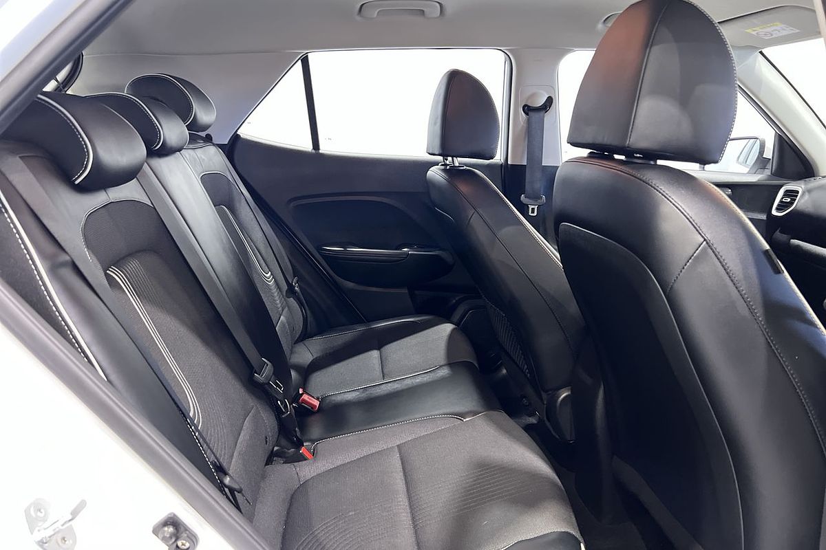 2023 Hyundai Venue Active QX.V5