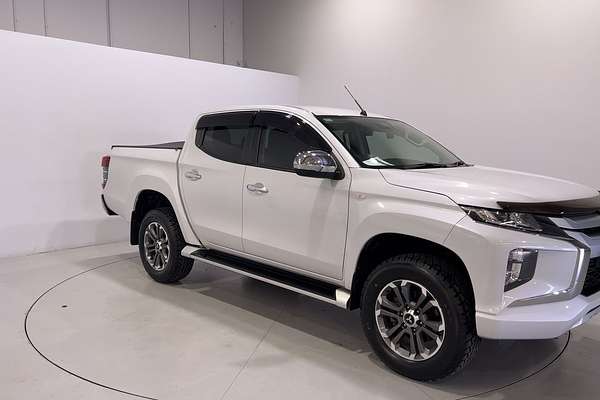 2020 Mitsubishi Triton GLX-R MR 4X4