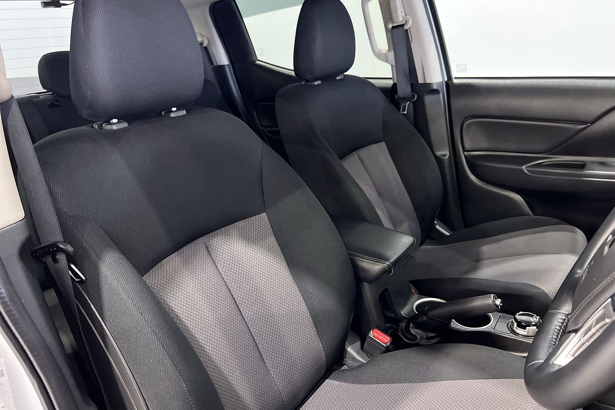 2020 Mitsubishi Triton GLX-R MR 4X4