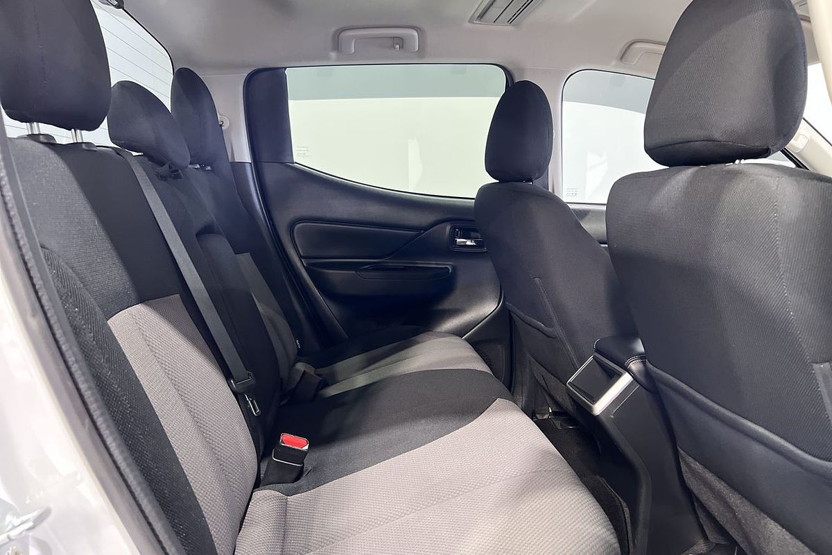 2020 Mitsubishi Triton GLX-R MR 4X4