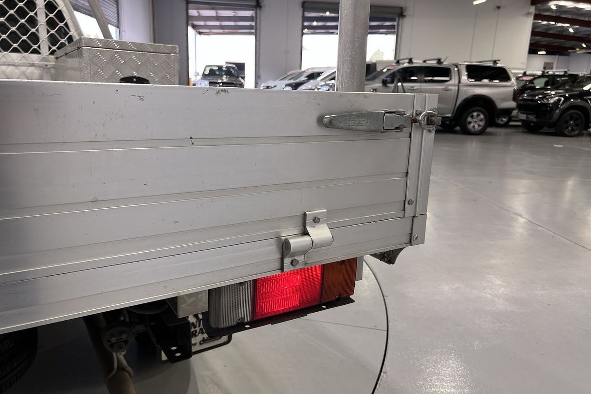 2018 Toyota Hilux Workmate TGN121R Rear Wheel Drive