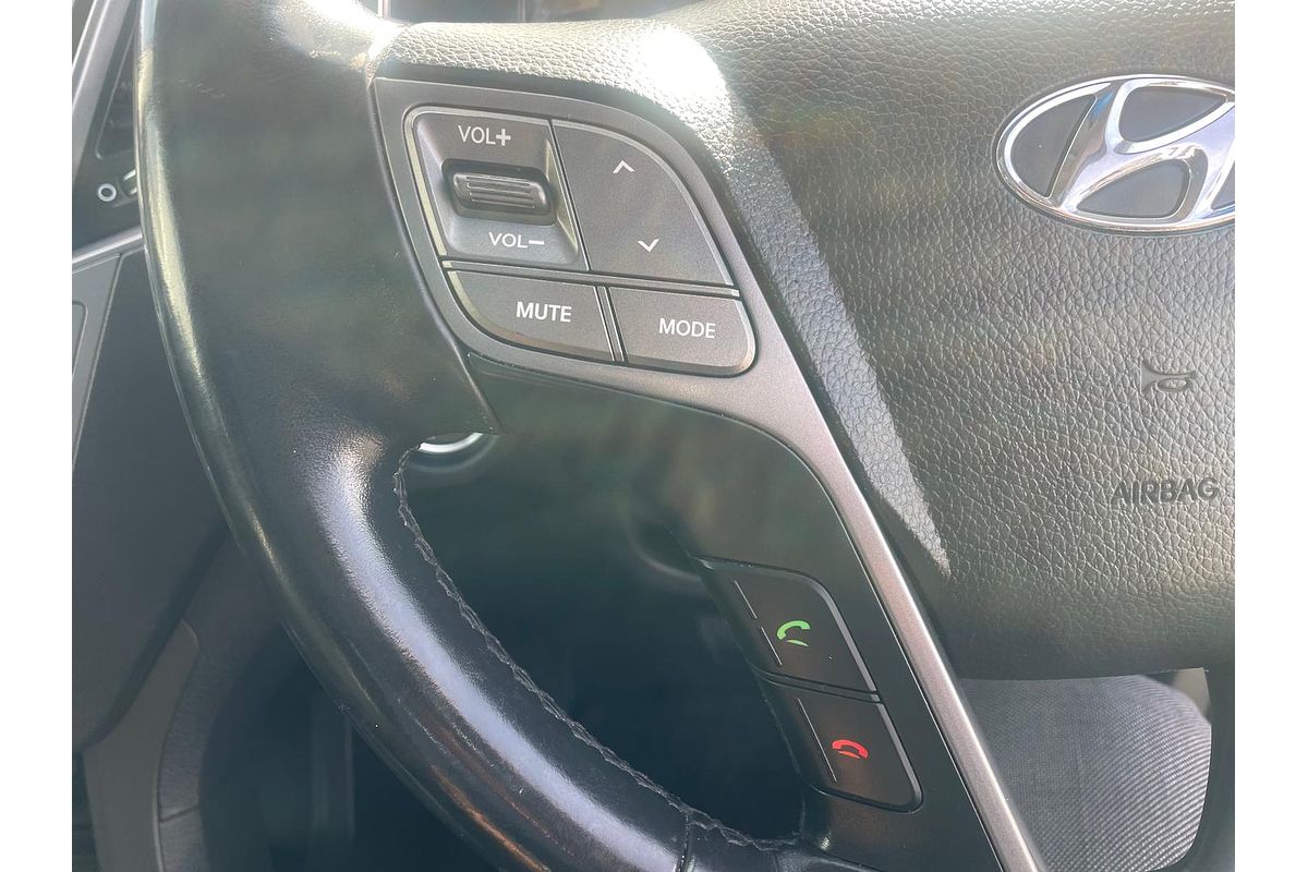2013 Hyundai Santa Fe Highlander DM