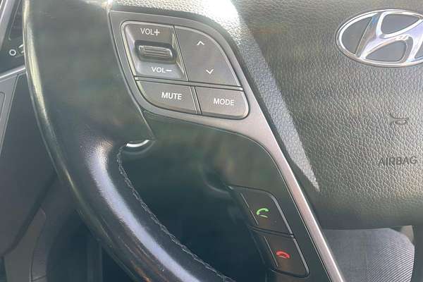 2013 Hyundai Santa Fe Highlander DM