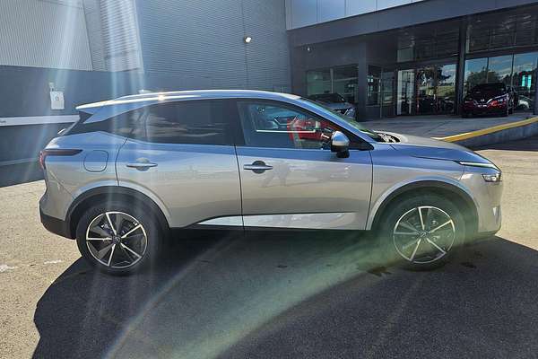 2024 Nissan QASHQAI ST-L J12