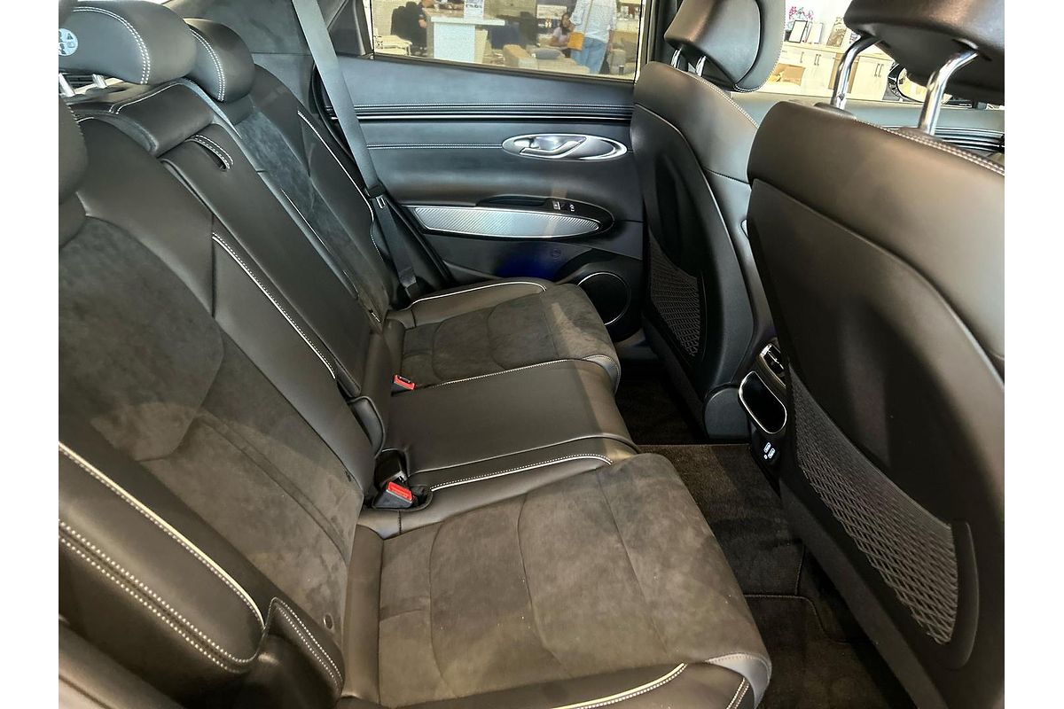 2024 Genesis GV70 2.5T AWD JK.V2