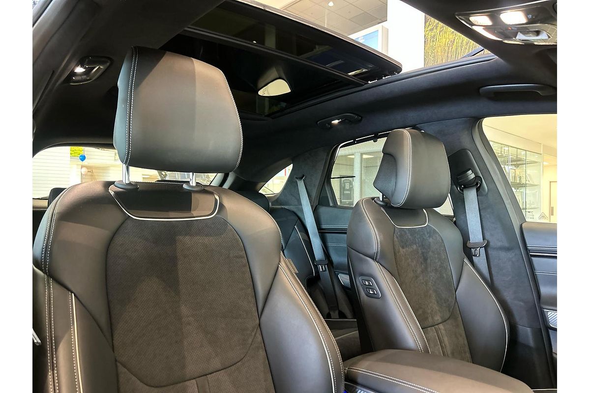 2024 Genesis GV70 2.5T AWD JK.V2