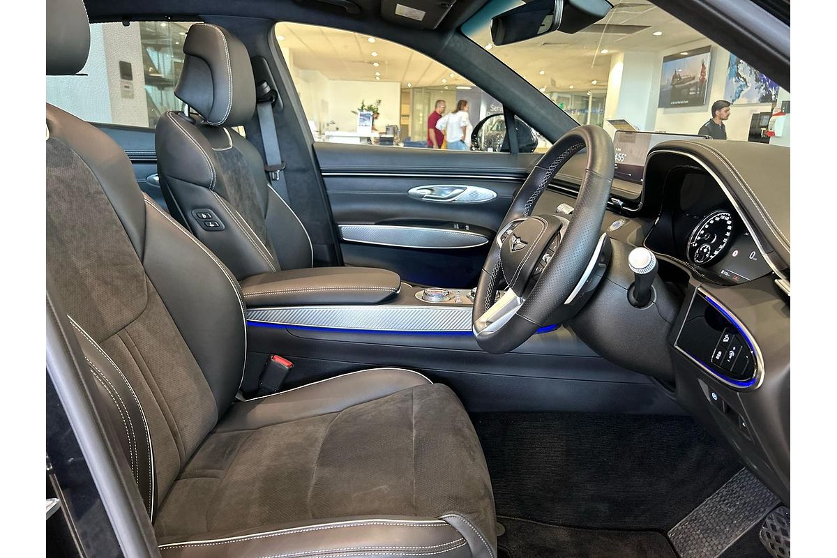 2024 Genesis GV70 2.5T AWD JK.V2