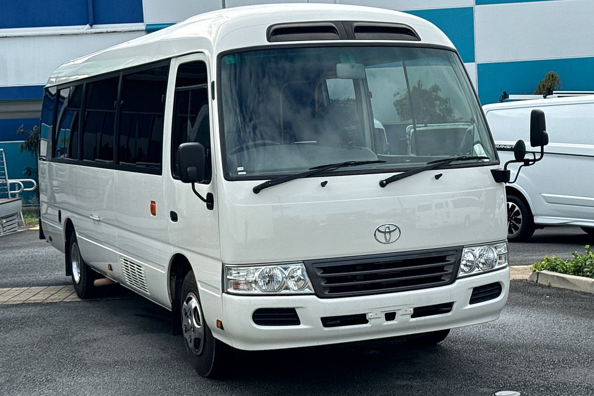 2013 Toyota Coaster Deluxe XZB50R