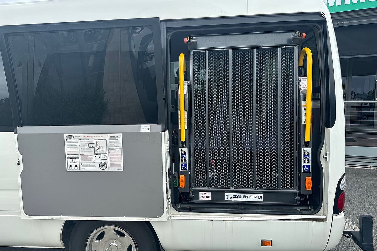 2013 Toyota Coaster Deluxe XZB50R