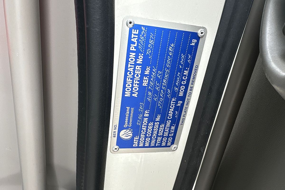 2013 Toyota Coaster Deluxe XZB50R