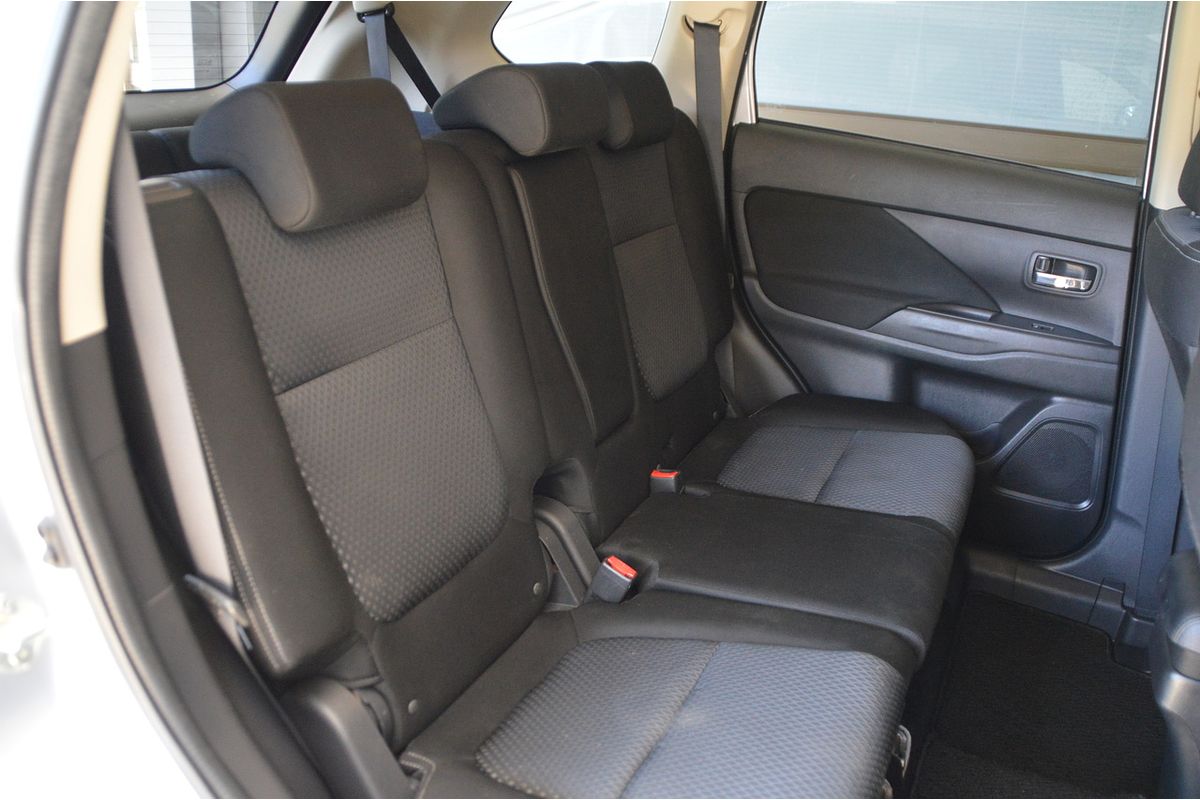 2017 Mitsubishi Outlander LS ZK
