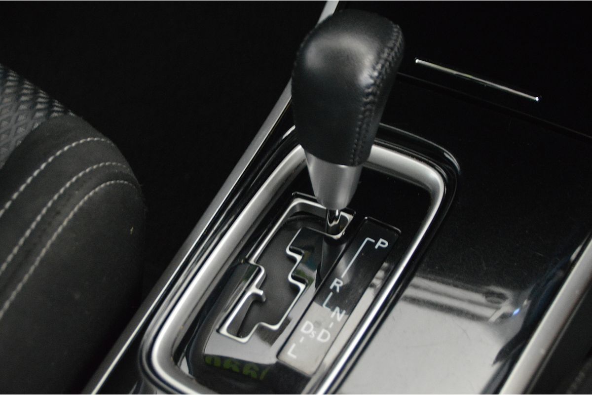 2017 Mitsubishi Outlander LS ZK