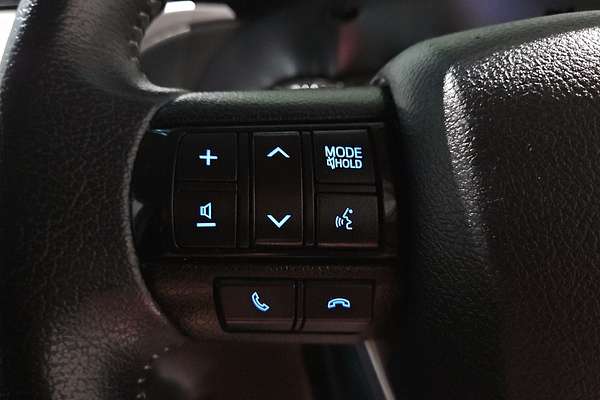 2021 Toyota Hilux SR5 GUN126R 4X4