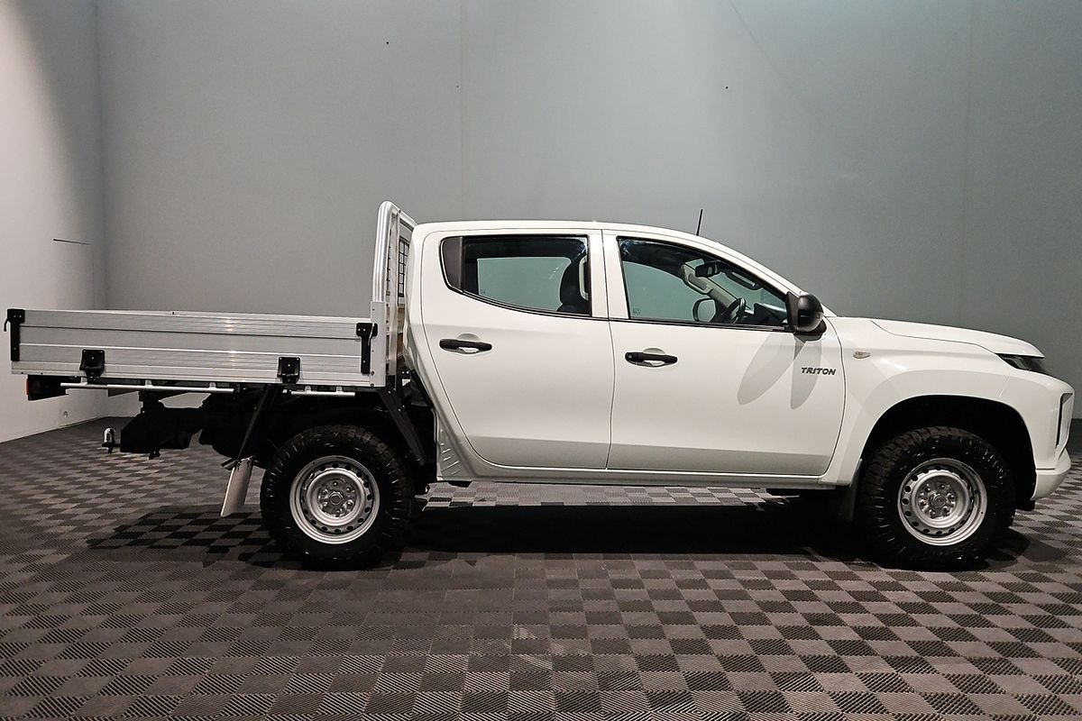2021 Mitsubishi Triton GLX MR 4X4