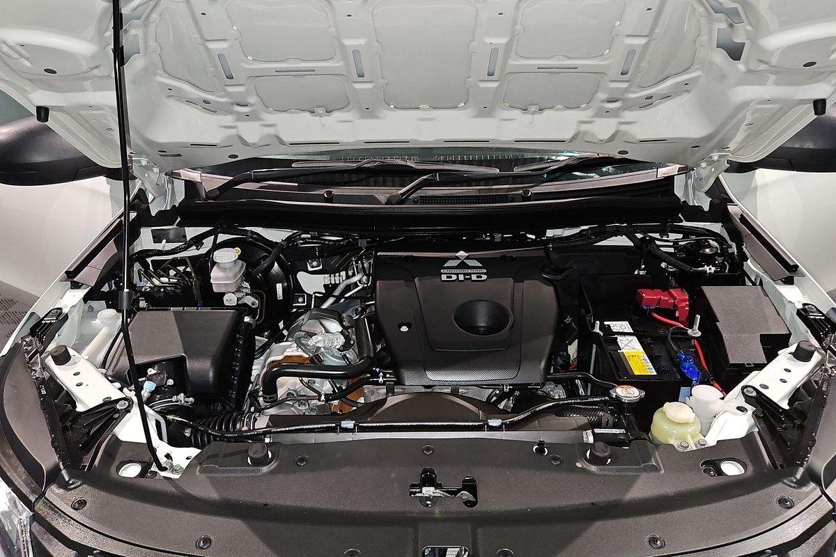 2021 Mitsubishi Triton GLX MR 4X4