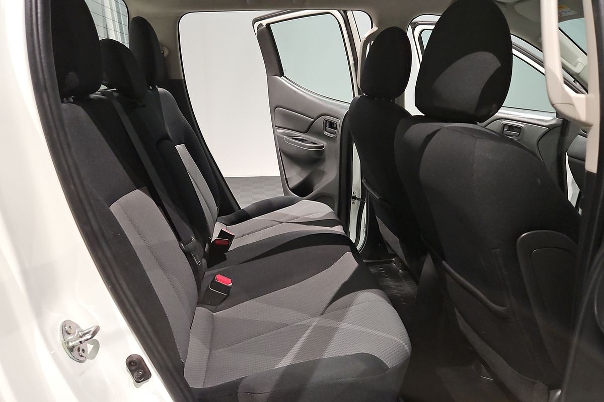 2021 Mitsubishi Triton GLX MR 4X4