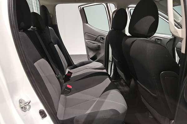 2021 Mitsubishi Triton GLX MR 4X4