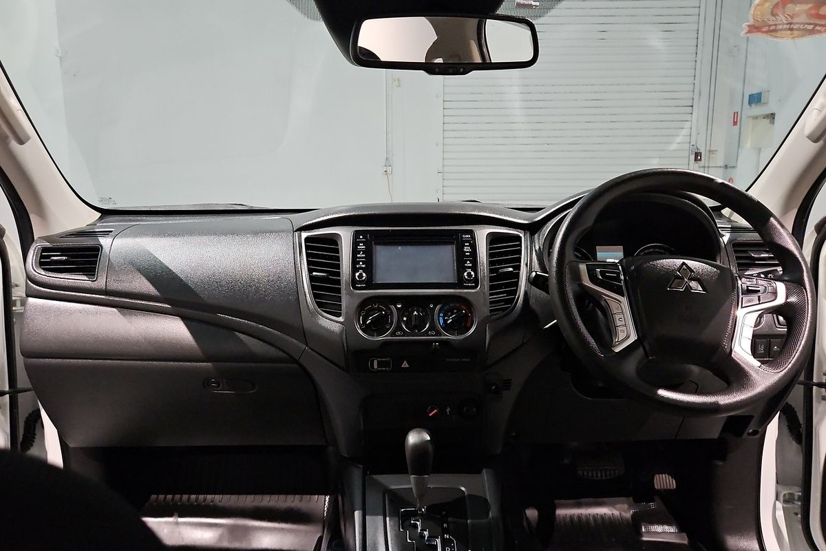 2021 Mitsubishi Triton GLX MR 4X4