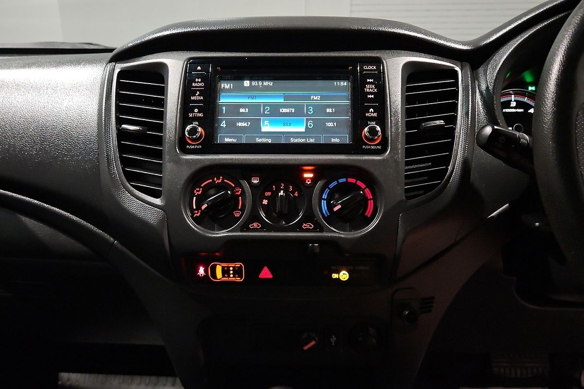 2021 Mitsubishi Triton GLX MR 4X4