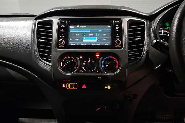 2021 Mitsubishi Triton GLX MR 4X4