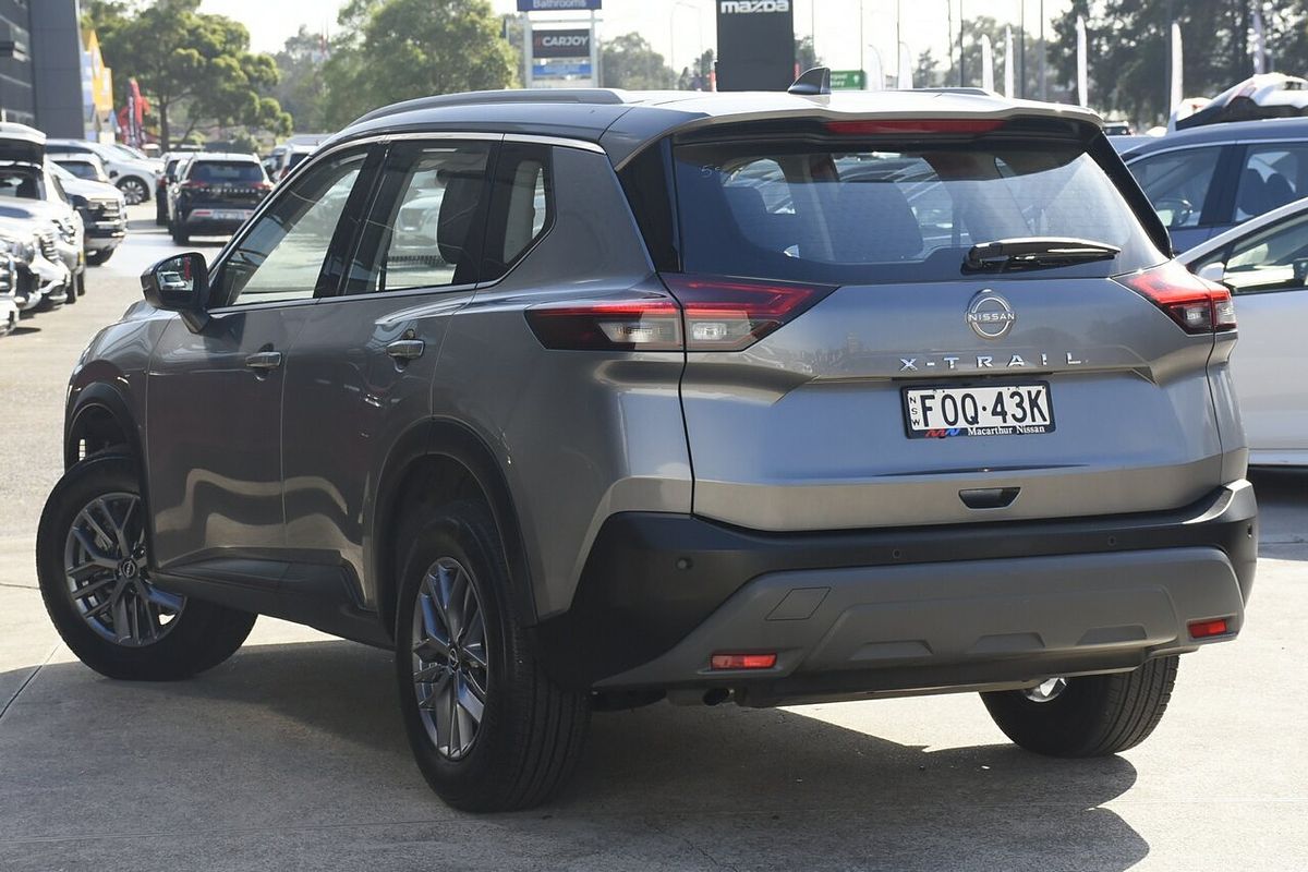 2024 Nissan X-TRAIL ST T33