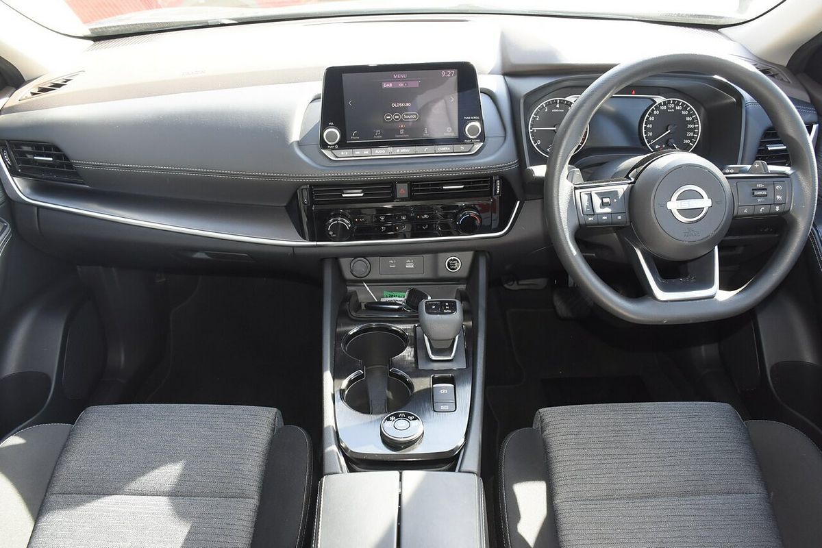 2024 Nissan X-TRAIL ST T33