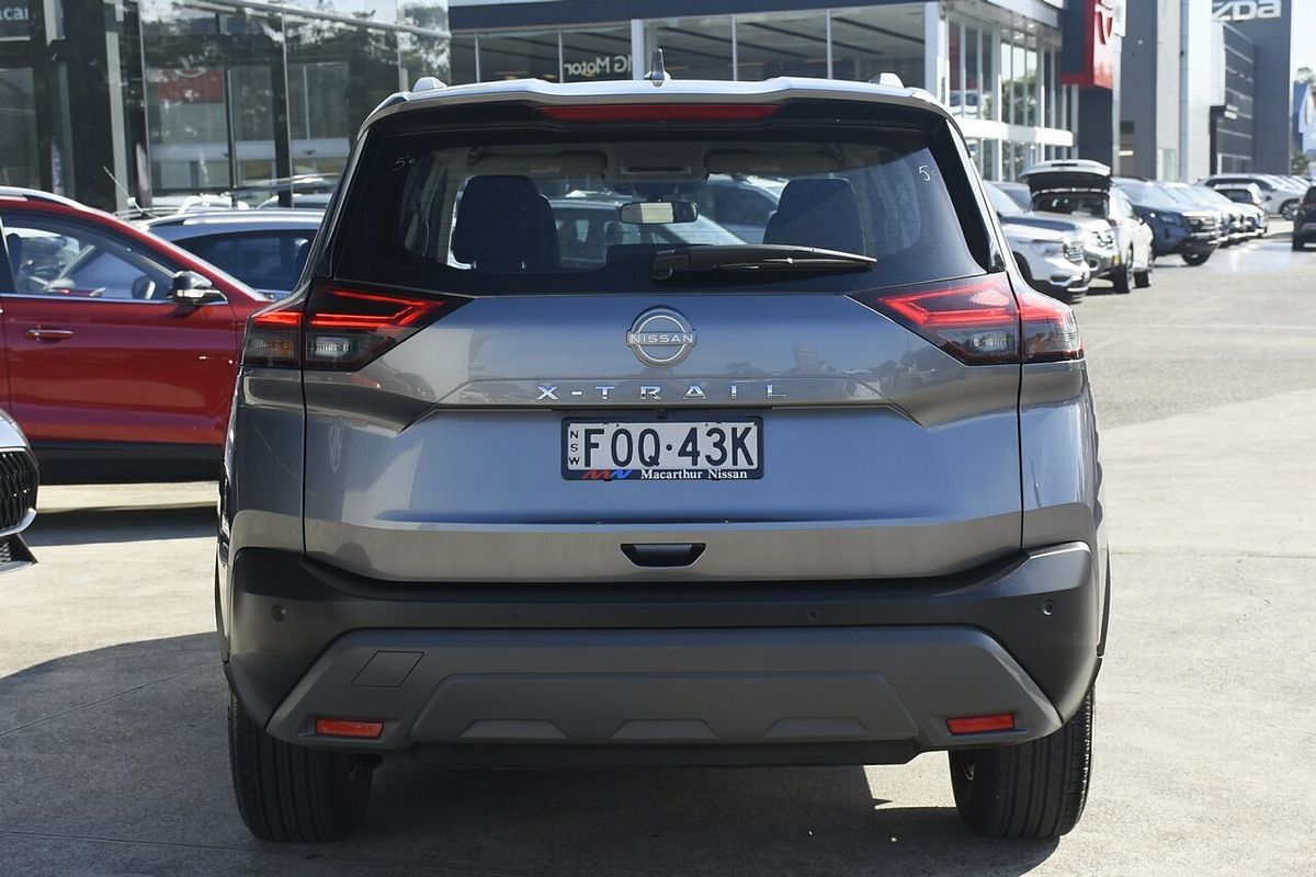 2024 Nissan X-TRAIL ST T33