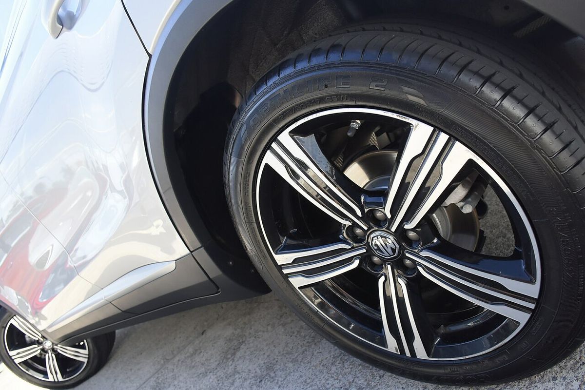 2019 MG ZS Essence AZS1