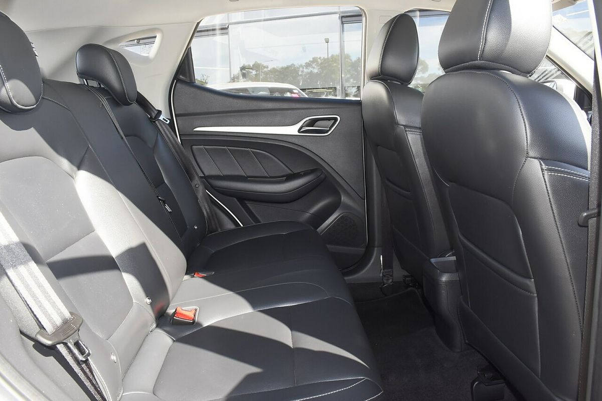 2019 MG ZS Essence AZS1