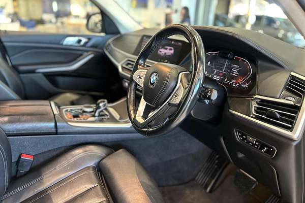 2019 BMW X7 xDrive30d G07
