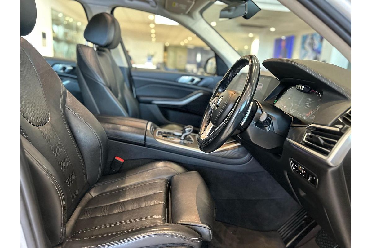 2019 BMW X7 xDrive30d G07