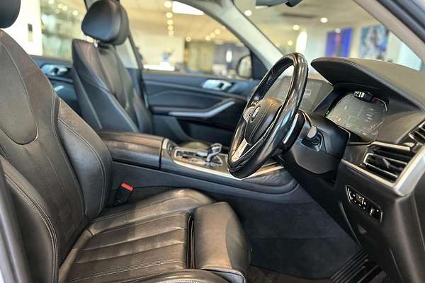 2019 BMW X7 xDrive30d G07