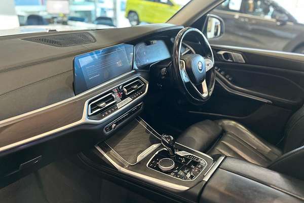 2019 BMW X7 xDrive30d G07