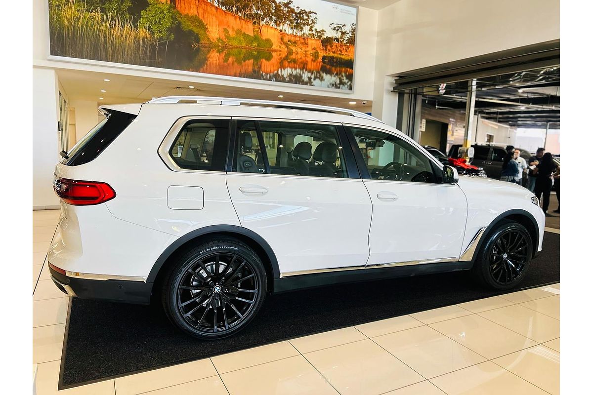 2019 BMW X7 xDrive30d G07