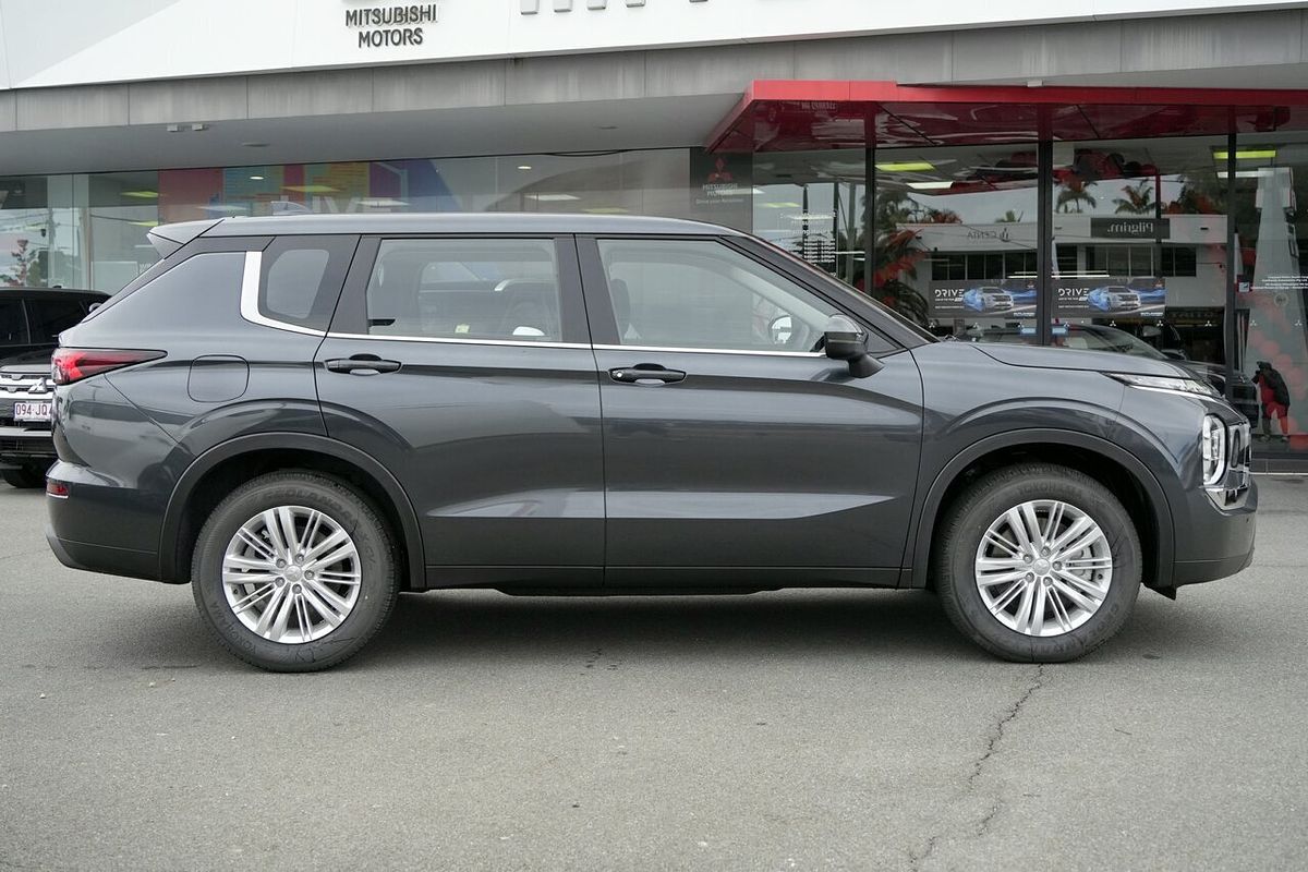 2024 Mitsubishi Outlander ES ZM