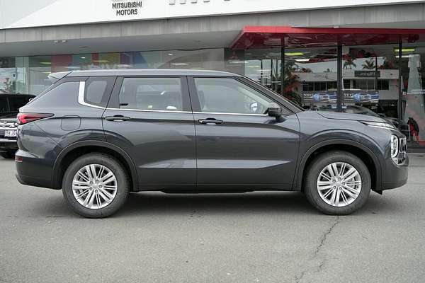 2024 Mitsubishi Outlander ES ZM