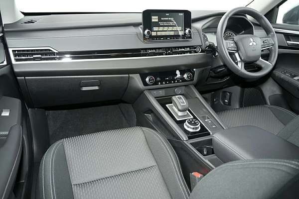2024 Mitsubishi Outlander ES ZM