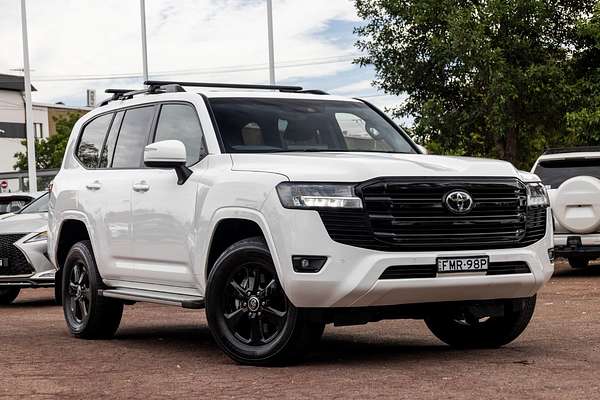 2023 Toyota Landcruiser GXL FJA300R