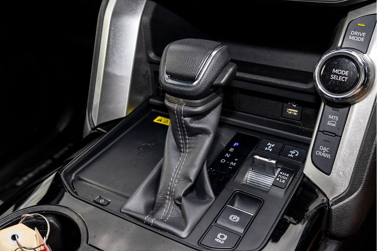 2023 Toyota Landcruiser GXL FJA300R