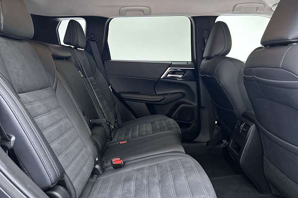 2023 Mitsubishi Outlander Aspire ZM
