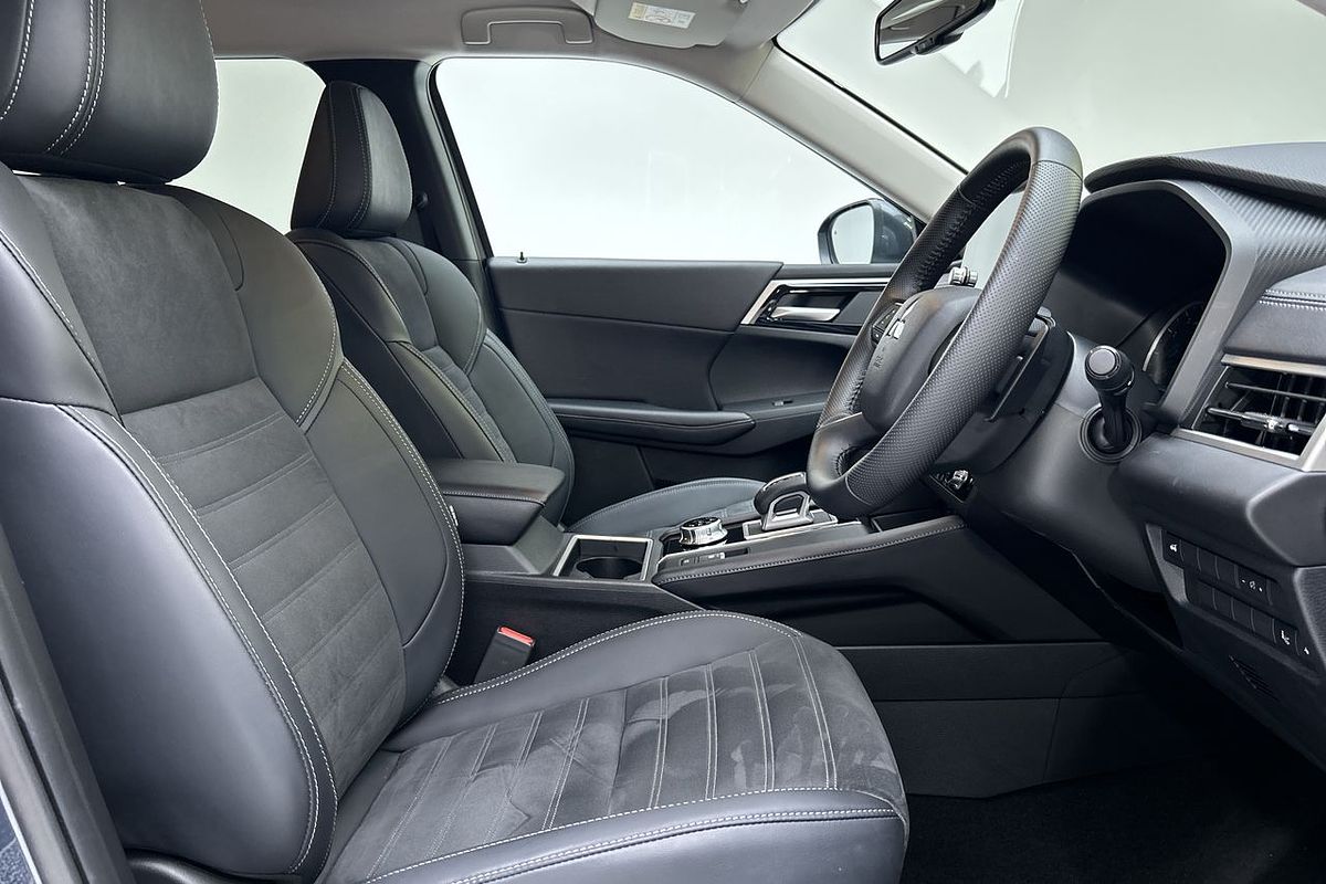 2023 Mitsubishi Outlander Aspire ZM