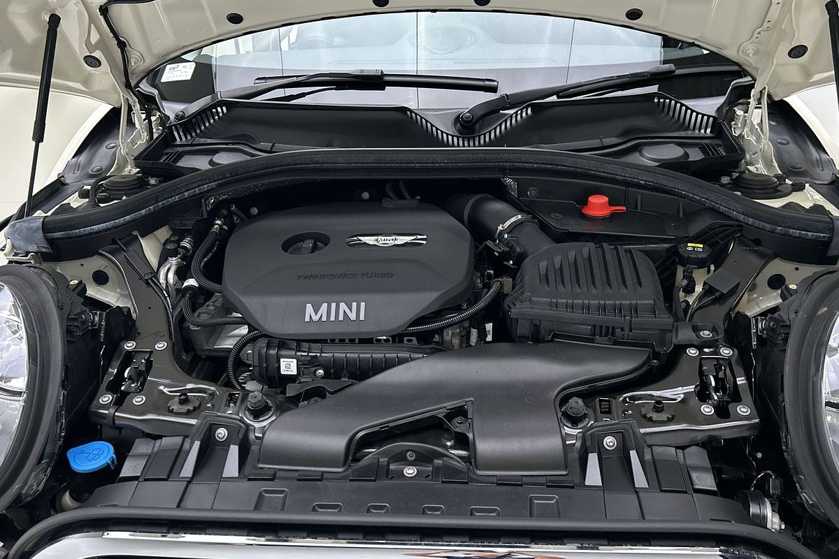 2019 MINI Clubman Cooper F54