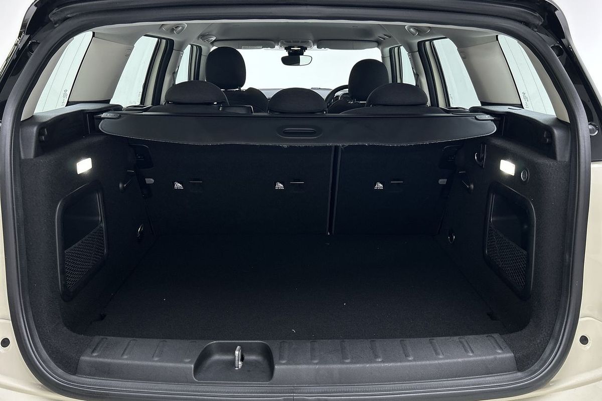 2019 MINI Clubman Cooper F54
